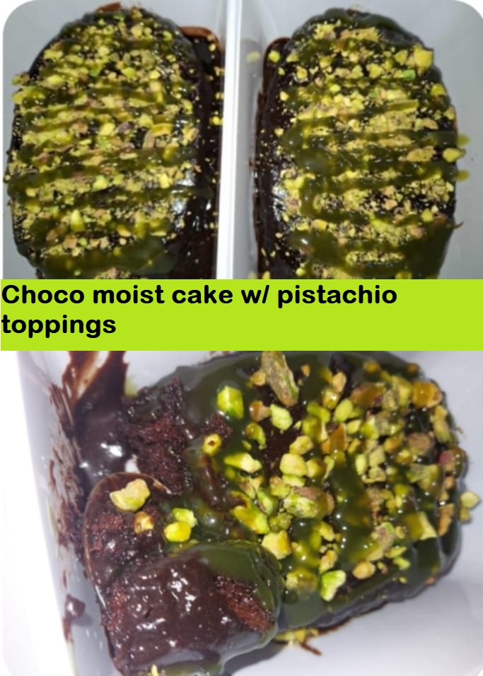 Choco moist cake w/ Pistachio toppings & sauce